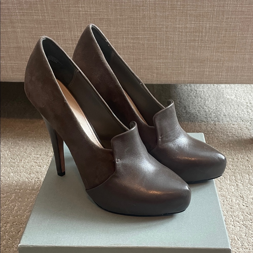 Classiques Entier Dark Brown Heels